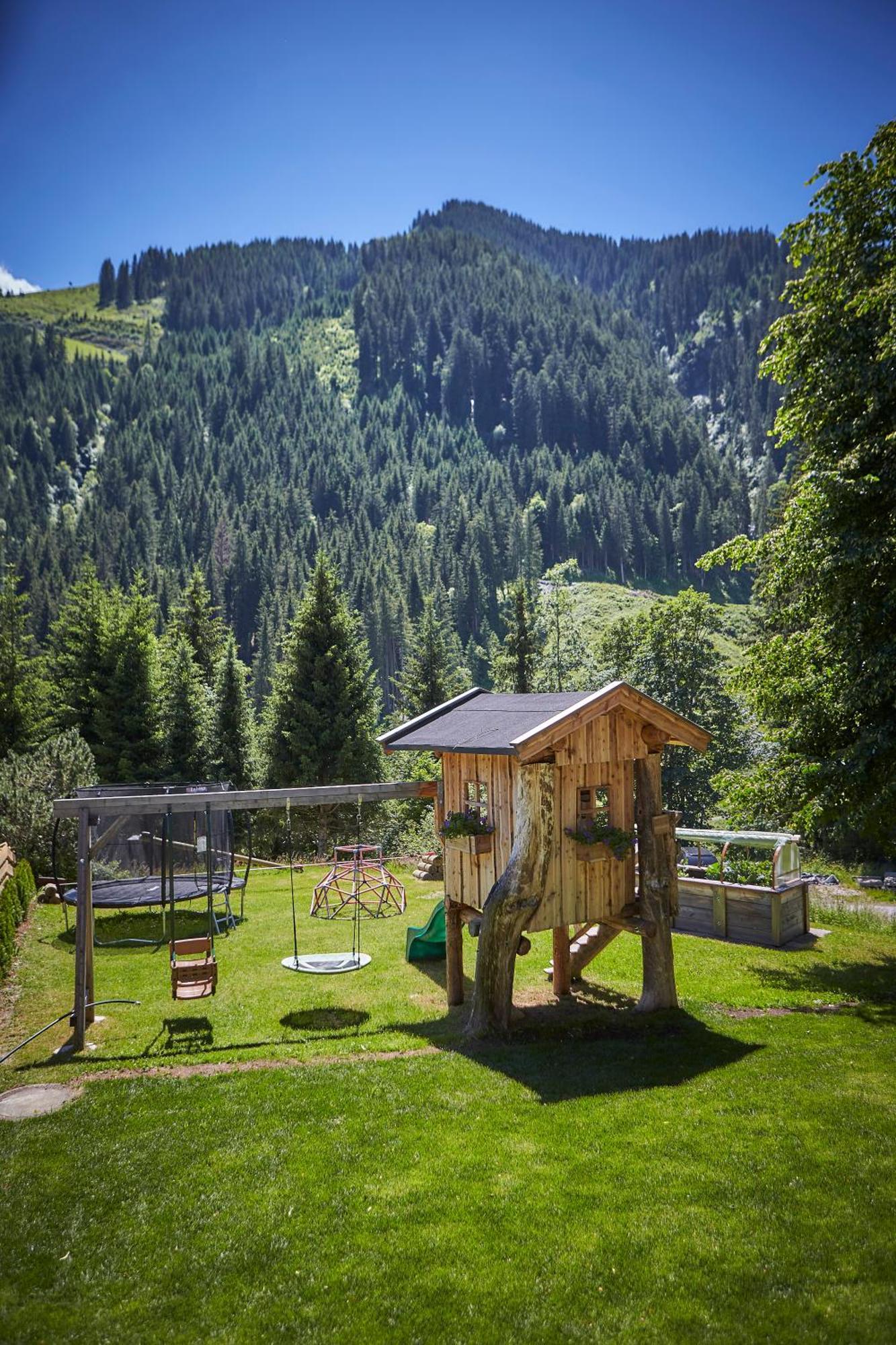 Haus Spieleck Bed & Breakfast Saalbach-Hinterglemm Dış mekan fotoğraf