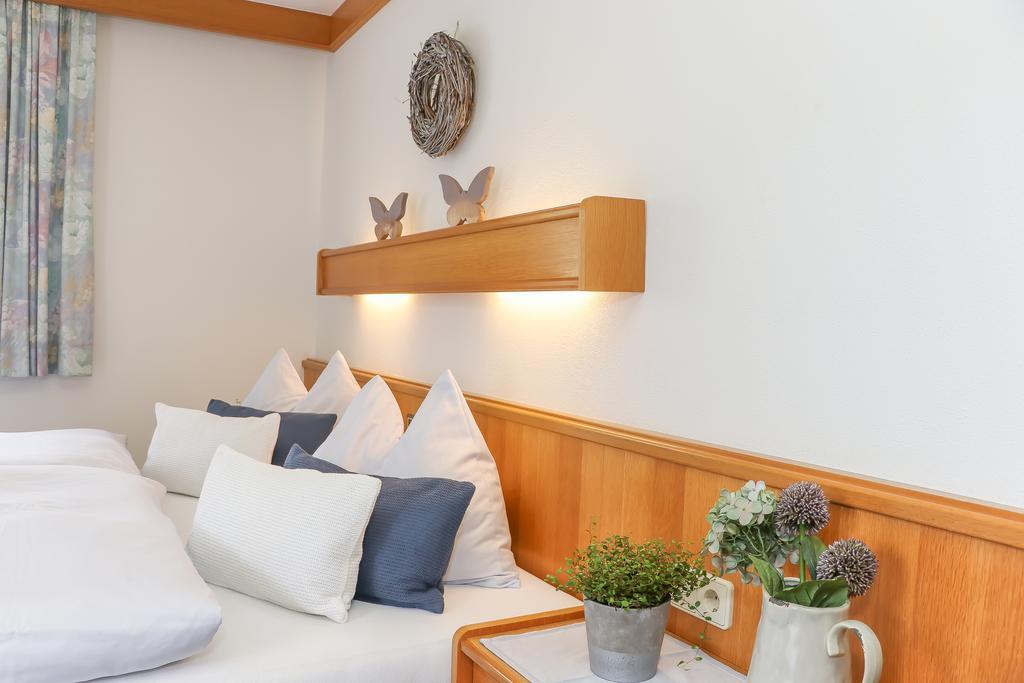 Haus Spieleck Bed & Breakfast Saalbach-Hinterglemm Dış mekan fotoğraf